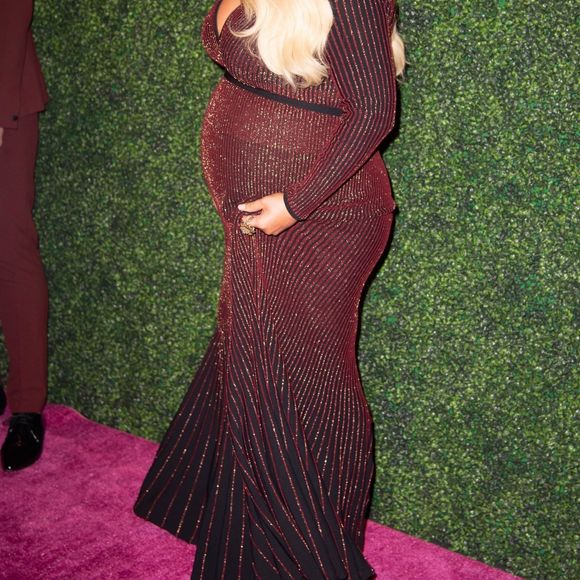 Jessica Simpson, enceinte, assiste au 25e gala annuel FFANY Shoes on Sale à la Ziegfeld Ballroom à New York, le 11 octobre 2018.