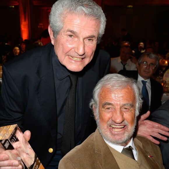 Claude Lelouch, Jean-Paul Belmondo - Dîner de gala de la première édition des prix "les Stéthos d'Or" en faveur de la Fondation pour la recherche en physiologie dont le docteur Frédéric Saldmann est le directeur scientifique à l'hôtel George V à Paris le 13 mars 2017. © Coadic Guirec/Bestimage