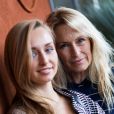 Estelle Lefebure et sa fille Emma Smet - People au village des Internationaux de Tennis de Roland Garros à Paris, le 6 juin 2018. © Cyril Moreau/Bestimage