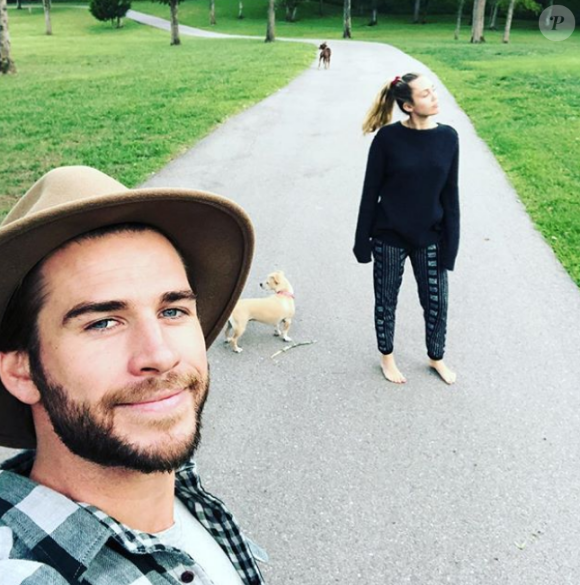 Liam Hemsworth et Miley Cyrus sur une photo publiée sur Instagram en août 2018.