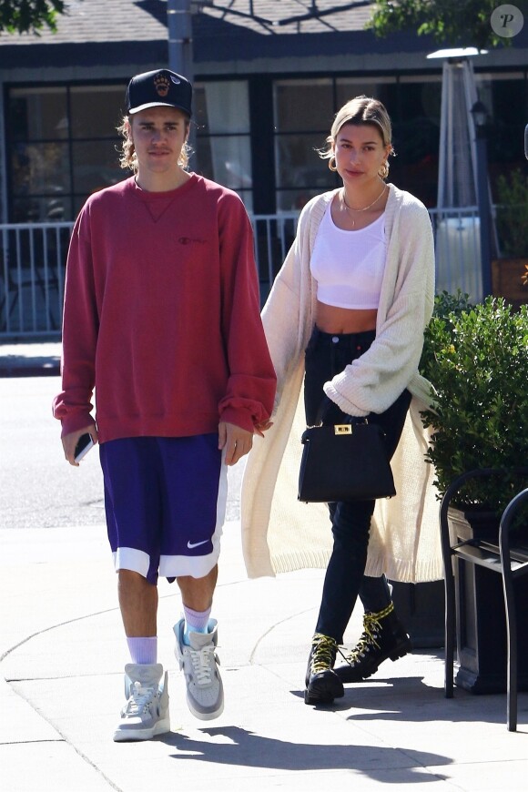 Justin Bieber et sa femme Hailey Baldwin sont allés prendre le petit-déjeuner à Toluca Lake, le 17 octobre 2018.