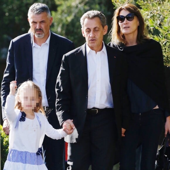 Nicolas Sarkozy, sa femme Carla Bruni et leur fille Giulia arrivent au musée de l'Acropole à Athènes. Le 24 octobre 2017.