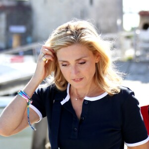 Julie Gayet pour le film "Dévoilées" au photocall du quatrième jour du festival international du film de La Rochelle, France, le 15 septembre 2018. © Patrick Bernard/Bestimage