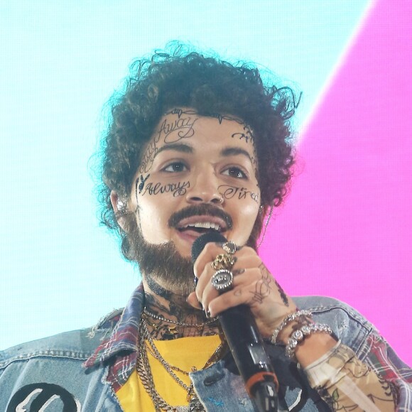 Rita Ora, déguisée en Post Malone, participe au concert "KISS Haunted House Party" à Wembley. Londres, le 26 octobre 2018.