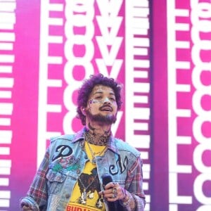 Rita Ora, déguisée en Post Malone, participe au concert "KISS Haunted House Party" à Wembley. Londres, le 26 octobre 2018.