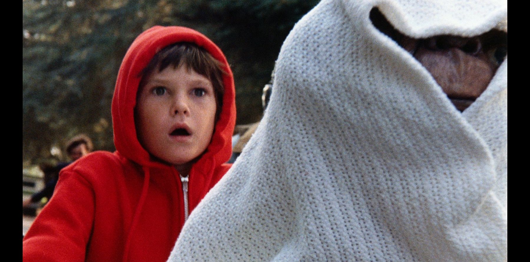Films Et Séries Tv Avec Henry Thomas E.T. : On a retrouvé le petit Elliott dans une série Netflix qui