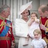 Le prince Charles avec le prince William, la duchesse Catherine de Cambridge, le prince George et la princesse Charlotte au balcon du palais de Buckingham lors de la parade "Trooping The Colour" à l'occasion du 90e anniversaire de la reine le 11 juin 2016 à Londres.