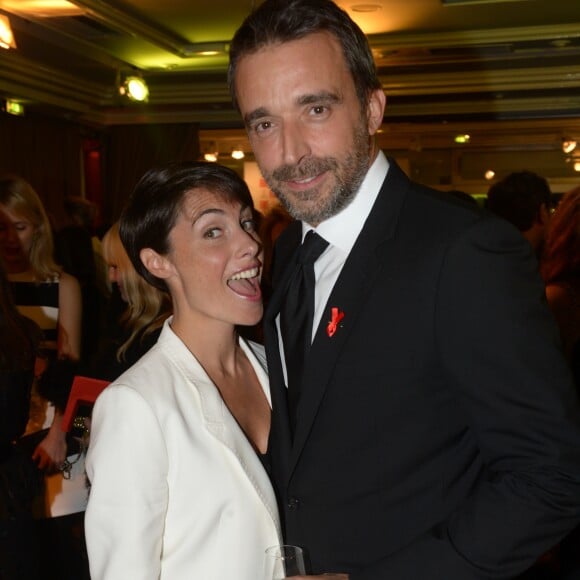 Alessandra Sublet et son mari Clément Miserez - Dîner de la mode pour le Sidaction au pavillon d'Armenonville à Paris. Le 23 janvier 2014