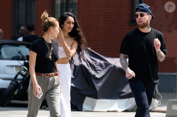 Exclusif - Mac Miller se balade avec des amies à New York, le 15 août 2018.