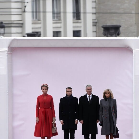 Le roi Philippe de Belgique et la reine Mathilde de Belgique accueillent le président de la République française Emmanuel Macron et sa femme la Première Dame Brigitte Macron lors de leur visite d'Etat à Bruxelles, Belgique, le 19 novembre 2018.