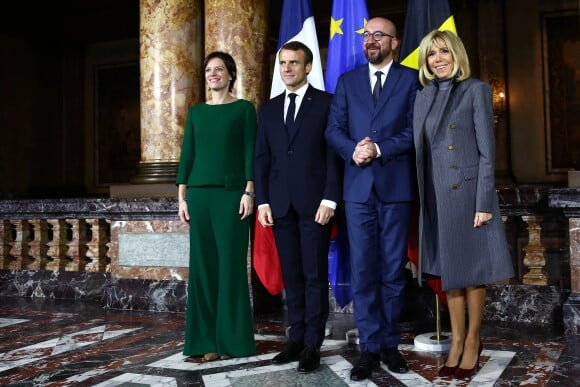 Amélie Derbaudrenghien, la femme du premier ministre de la Belgique, Le président Emmanuel Macron, Charles Michel, premier ministre de la Belgique, La première dame Brigitte Macron - Le premier ministre de la Belgique et son épouse accueillent le président Emmanuel Macron et sa femme Brigitte au Palais d'Egmont à Bruxelles le 19 novembre 20118. © Stéphane Lemouton / Bestimage