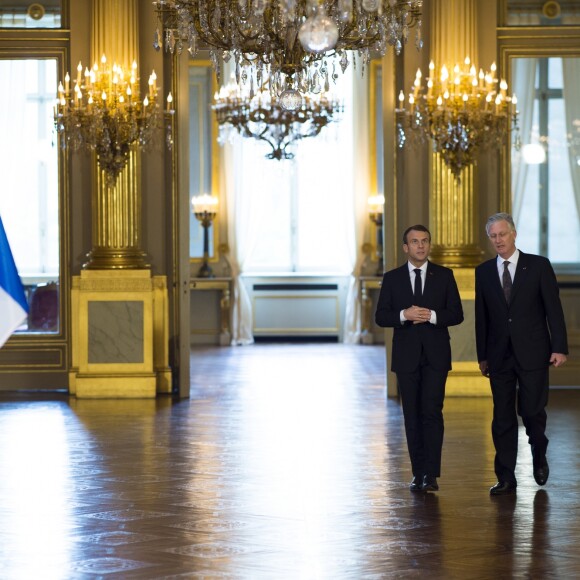 Le roi Philippe de Belgique reçoit le président Emmanuel Macron au palais royal à Bruxelles le 19 novembre 2018. © Eliot Blondet / Pool / Bestimage