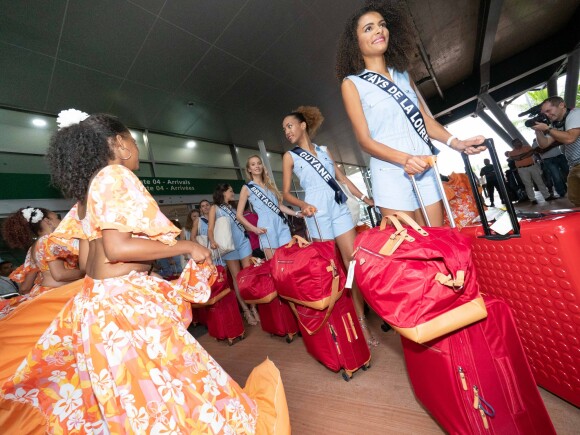 Les candidates à l'éléction de Miss France 2019 arrivent à l'Ile Maurice le 21 novembre 2018.
