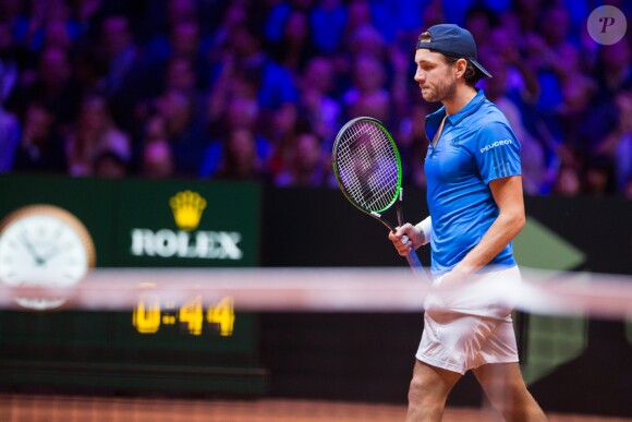 Lucas Pouille - Le joueur de tennis français Lucas Pouille opposé au joueur Croate Marin Cilic lors de la Finale de la Coupe Davis France vs Croatie, au Stade Pierre Mauroy à Villeneuve d'Ascq, France, le 25 novembre 2018.