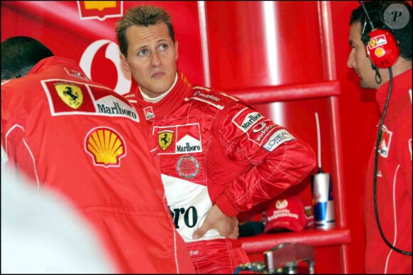 Michael Schumacher lors des essais du Grand Prix de Belgique le 27 août 2004.
