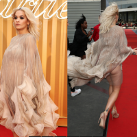 Rita Ora dévêtue : Un coup de vent sous sa robe en montre un peu trop...