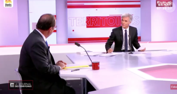 Cyril Viguier reçoit François Hollande dans son émission "Territoires d'Infos", la matinale de Public Sénat, le 4 octobre 2018