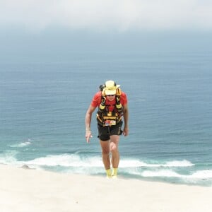 Patrick Poivre d'Arvor (PPDA) lors de l'étape n°1 de la 1ère édition du Half Marathon des Sables Peru, 120 kilomètres en autosuffisance, dans le désert d'Ica au Pérou. Le 2 décembre 2018 © E.Guimier/HalfMDS/Bestimage