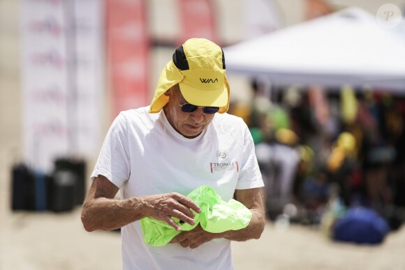 Patrick Poivre d'Arvor - 1ère édition du Half Marathon des Sables Peru, 120 kilomètres en autosuffisance, dans le désert d'Ica au Pérou. Le 2 décembre 2018 © E.Guimier / HalfMDS / Bestimage
