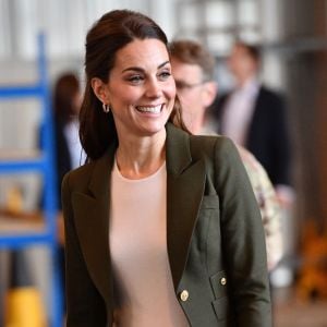 Le prince William et Catherine (Kate) Middleton se rendent sur la base militaire de la Royal Air Force (RAF) d'Akrotiri, à Chypre, pour rencontrer les soldats, les familles résidant sur la base, le personnel de la station et des membres de la communauté locale. Le 5 décembre 2018.