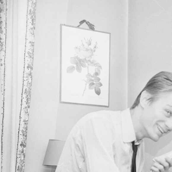 En France, Claude François posant le 22 janvier 1964.