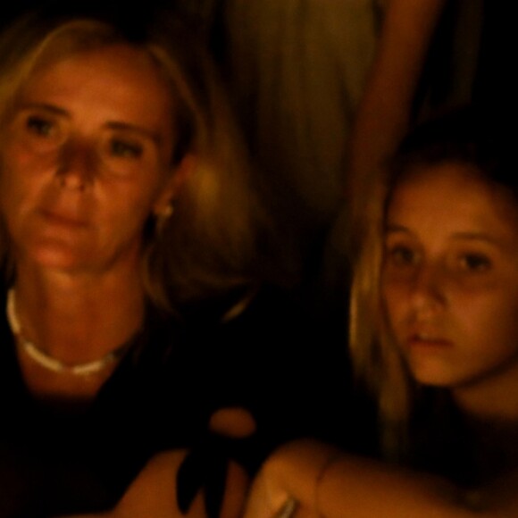 Semi-Exclusif - Marie Poniatowski, Laeticia Hallyday et sa fille Joy - Veillée au cimetière de Lorient, pour le premier anniversaire de la mort de Johnny Hallyday, à Saint-Barthélemy. Le 5 décembre 2018 © Dominique Jacovides / Bestimage