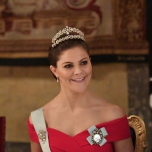 La princesse Victoria de Suède au dîner des lauréats du prix Nobel au palais royal à Stockholm le 11 décembre 2018.