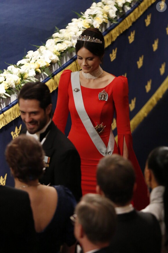 Le prince Carl Philip de Suède et la princesse Sofia lors de la cérémonie de remise des prix des Nobel 2018 à Stockholm en Suède le 10 décembre 2018.