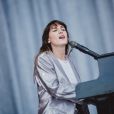 Juliette Armanet en concert pour les vingt ans de Solidays 2018 à l'hippodrome de Longchamp à Paris, France, le 24 juin 2018. © Alexandre Fumeron/Bestimage