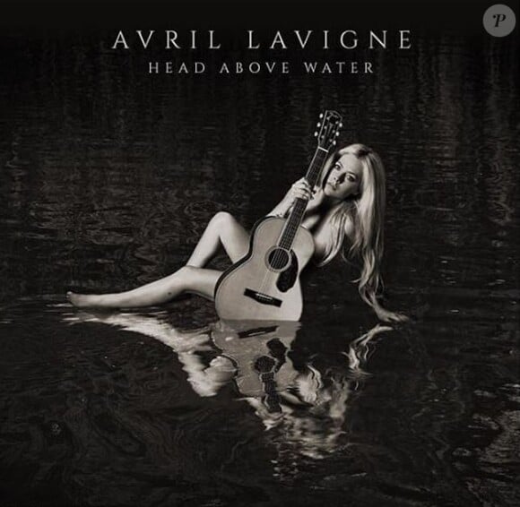 Pochette de l'album Head Above Water avec Avril Lavigne nue. Sortie le 15 février 2019