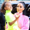 Kim Kardashian et sa fille North West portent des vêtements fluorescents dans les rues de New York, le 29 septembre 2018