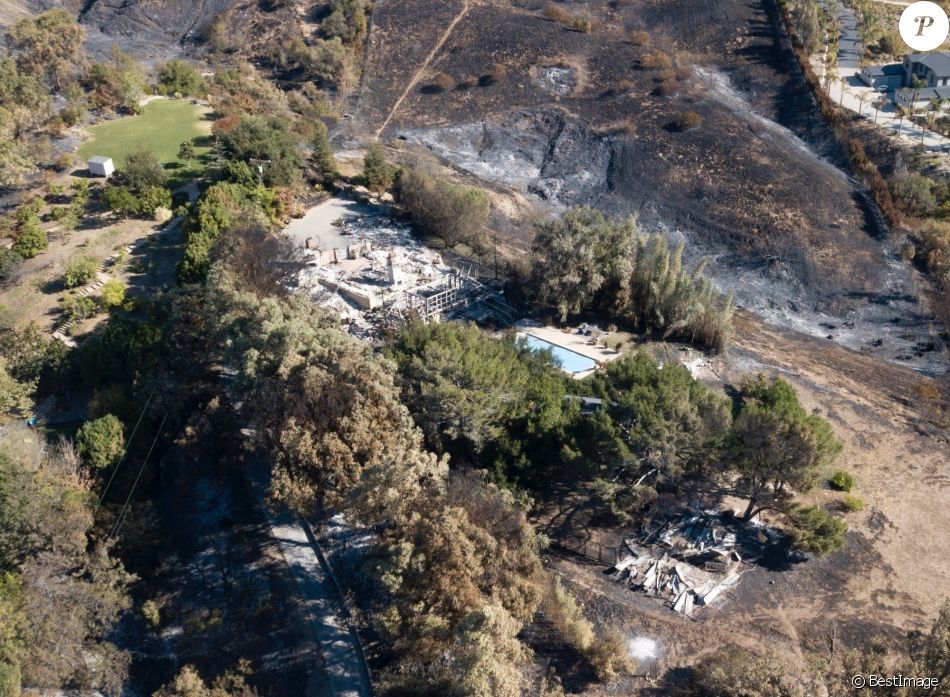 Exclusif - Photos aériennes - Après l&#039;incendie de Malibu, la maison de Liam Hemsworth réduite en cendres. Le 13 novembre 2018