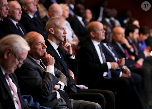 Exclusif - Jean-Pierre Raffarin, Marc Ladreit de Lacharrière et le ministre de la Culture Franck Riester - 5e édition de la cérémonie de remise des prix de la Fondation Chirac (le Prix Culture pour la paix et le Prix Chirac pour la prévention des conflits) au musée du Quai Branly - Jacques Chirac à Paris le 18 décembre 2018. © Dominique Jacovides / Bestimage