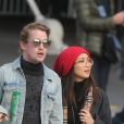 Exclusif - Prix Spécial - No web - No blog - Macaulay Culkin et sa compagne Brenda Song et Seth Green et sa femme Clare Grant se promènent dans les rues de Paris, le 24 novembre 2017.  For Germany call for price No web/No blog Exclusive - Macaulay Culkin and his girlfriend Brenda Song are visiting Paris with their friends couple Seth Green and his wife Clare Grant, on November 24th 2017.24/11/2017 - Paris