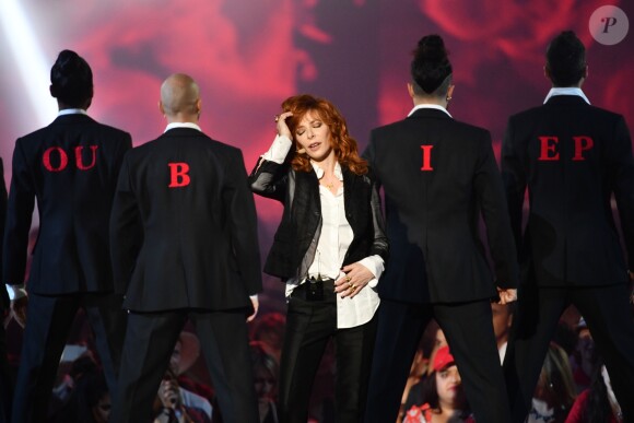 Exclusif - Mylène Farmer - Enregistrement de l'émission "La chanson de l'année" dans les arènes de Nîmes, diffusée en direct sur TF1 le 8 juin © Bruno Bebert / Bestimage