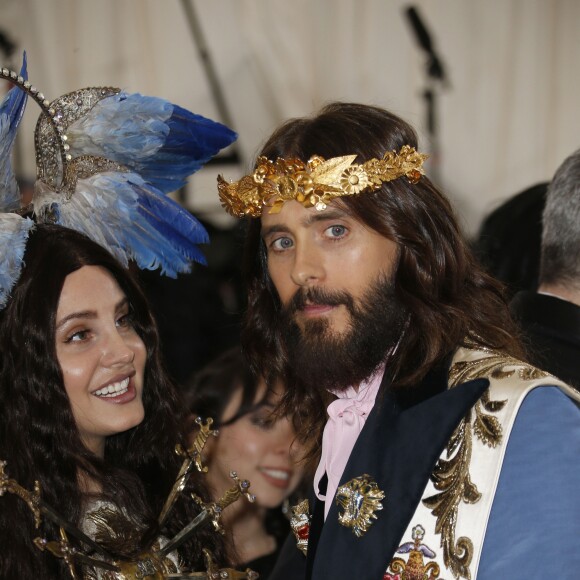 Lana Del Rey, Jared Leto célébrant l'ouverture de l'exposition Heavenly Bodies: Fashion and the Catholic Imagination, au Metropolitan Museum of Art à New York, le 7 mai 2018.