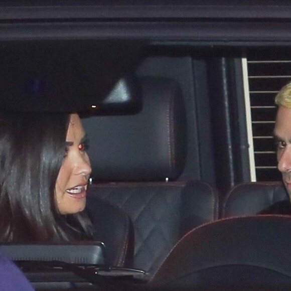 Demi Lovato et son nouveau compagnon Henri Levy quittent le restaurant Nobu à Malibu le 9 décembre 2018.