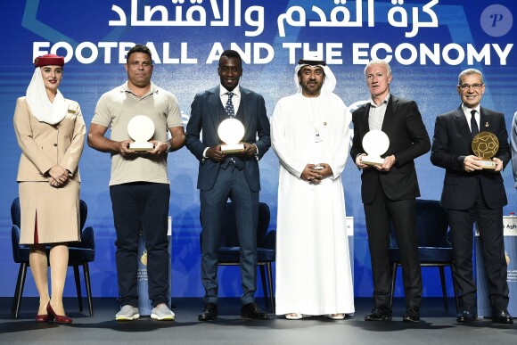 Ronaldo, Blaise Matuidi et Didier Deschamps lors de la 13e édition de la Dubai International Sports Conference le 2 janvier 2019.
