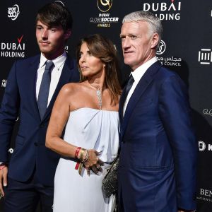 Dylan, Claude et Didier Deschamps lors de la 10e édition des Dubai Globe Soccer Awards le 3 janvier 2019.