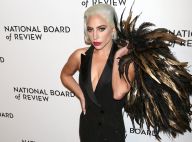 Lady Gaga : Look glamour et extravagant accessoire qui suscite des questions