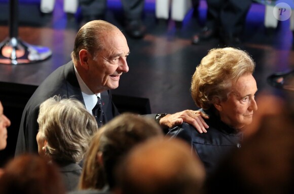 Jacques et Bernadette Chirac - Cérémonie de remise du Prix pour la prévention des conflits de la Fondation Chirac au musée du quai Branly. Paris, le 21 novembre 2013