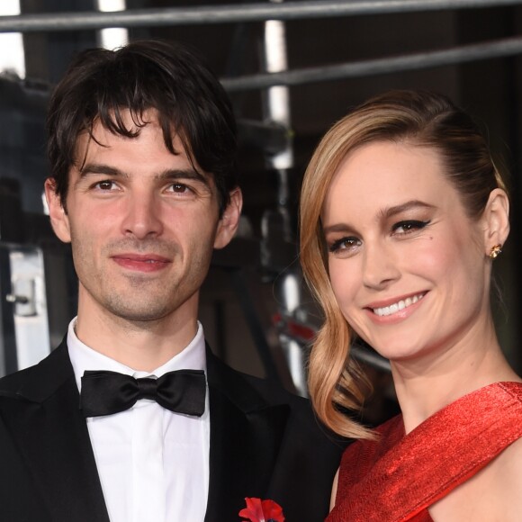 Brie Larson et fiancé Alex Greenwald à la première de 'Kong: Skull Island' au théâtre Dolby à Hollywood, le 8 mars 2017 © Chris Delmas/Bestimage