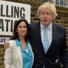 Boris Johnson et sa femme Marina vont voter à Londres le 7 mai 2015.