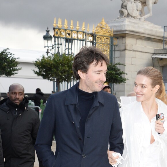 Antoine Arnault et sa compagne Natalia Vodianova au défilé homme automne-hiver 2019-2020 Louis Vuitton par Virgil Abloh à Paris. Le 17 janvier 2019 © CVS-Veeren / Bestimage