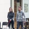Exclusif - Jenson Button et sa compagne Brittny Ward emmènent leurs deux chiens dans un "dog park" à Los Angeles, le 8 janvier 2018.