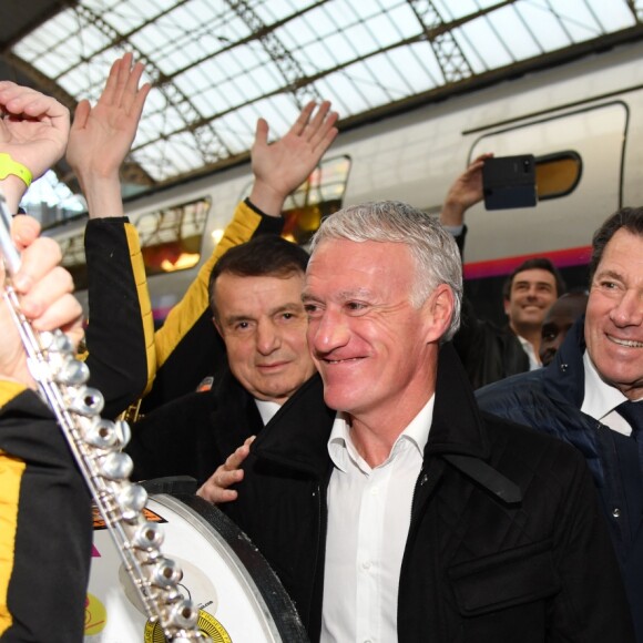 Christophe Beaugrand, Didier Deschamps et Christian Estrosi, le maire de Nice, durant le départ du train des Pièces Jaunes à la gare de Nice le 19 janvier 2019. © Bruno Bebert