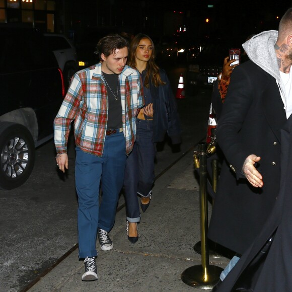 Victoria et D. Beckham et leur fils B. Beckham et sa compagne H. Cross sortent de la soirée Reebok dans le quartier de East Side à New York, le 22 janvier 2019.