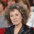 Mireille Dumas lors de l'enregistrement de l'émission "Vivement Dimanche" à Paris, le 13 mars 2013, diffusée le 17 mars 2013.