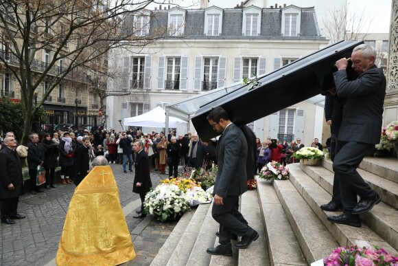 Sorties des obsèques de Michel Legrand en la cathédrale orthodoxe Saint-Alexandre-Nevsky à Paris le 1er février 2019.