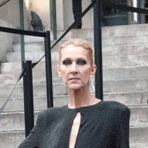 Céline Dion sort de l'hôtel De Crillon pour se rendre au défilé Haute-Couture printemps-été 2019 " Alexandre Vauthier" au Grand Palais à Paris le 22 janvier 2019.